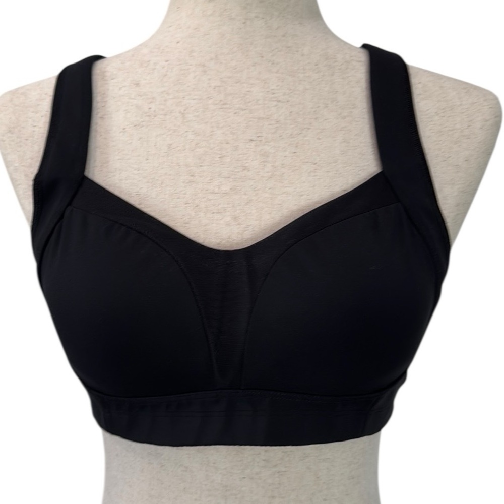 Lululemon Ta Ta Tamer ll - Picture 2 of 12